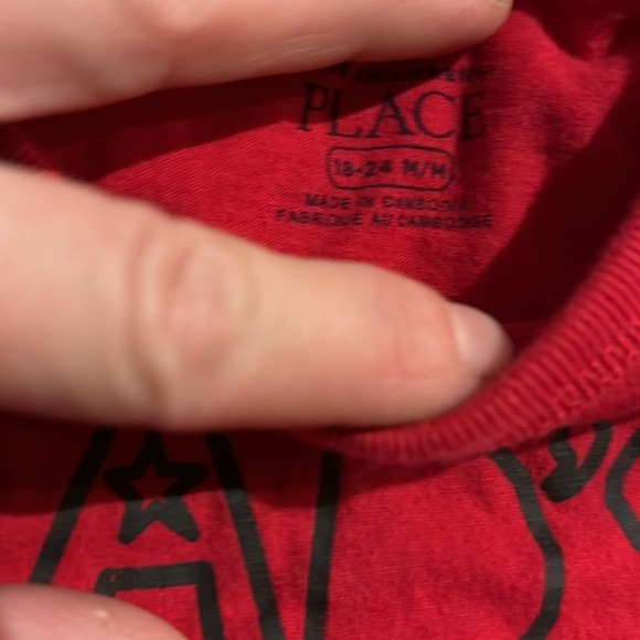 Dad’s room, mom’s brains, cutest shirt, Childrens place, 18–24, M/M T-shirt - Picture 2 of 3